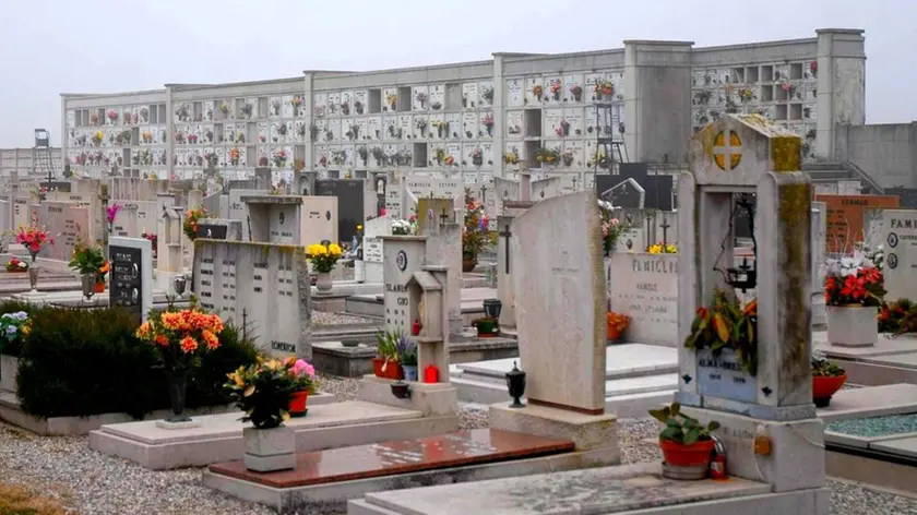 Bumbaca Gorizia 25/02/08 Cimitero Gradisca - Foto di Valentina Balbi