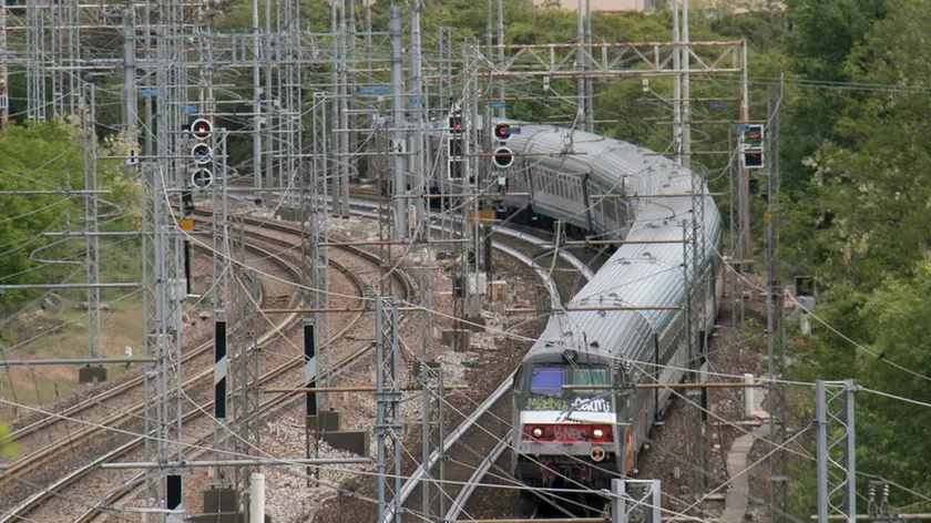 Bonaventura Monfalcone-05.05.2020 Bivio ferroviario-Monfalcone-foto di Katia Bonaventura