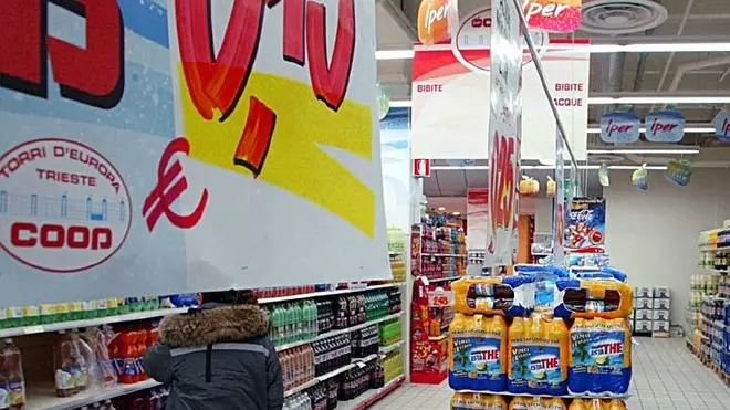 sterle trieste supermercato torri d'europa reparto bibite