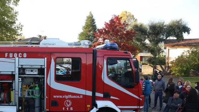 Bumbaca Gorizia 23.10.2017 Incendio scuola Lucinico © Fotografia di Pierluigi Bumbaca