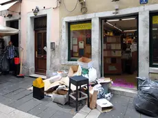 15 ottobre 2014: un negozio del Ghetto invaso dall'acqua