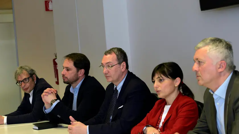 Cristiano Shaurli con Debora Serracchiani, Sergio Bolzonello e i capigruppo di Sel e Cittadini, Giulio Lauri e Piero Paviotti