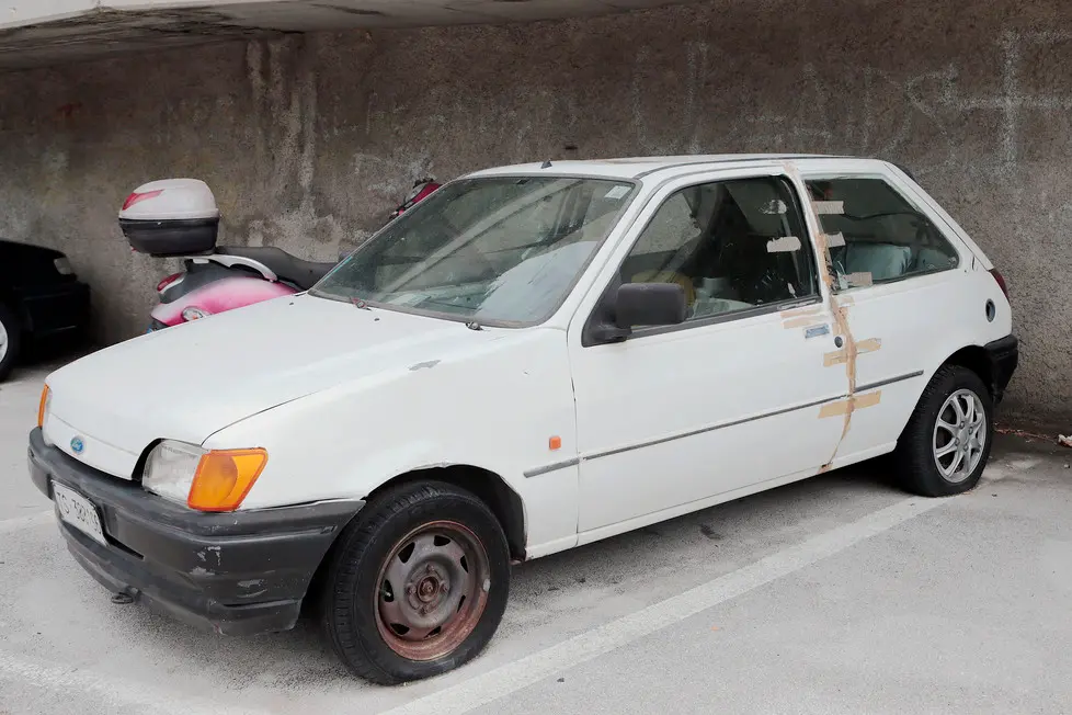 Silvano Trieste 2019-09-02 I parcheggi delle case ATER