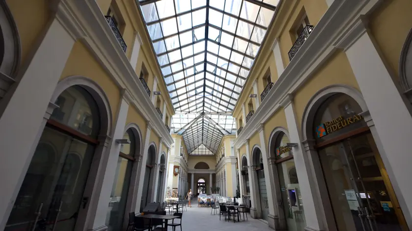 La galleria del Tergesteo (Bruni)