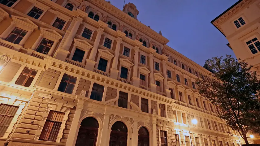 Silvano Trieste 2019-10-29 Largo Panfili, il palazzo degli Uffici Finanziari
