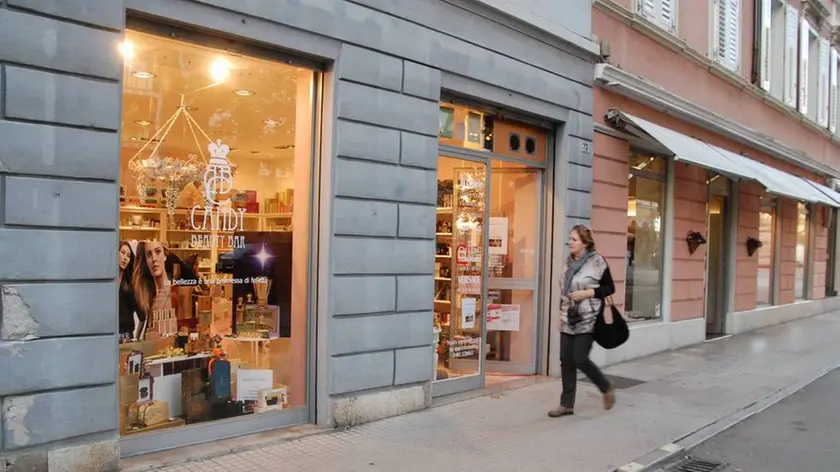 Bumbaca Gorizia 01.11.2014 Primo novembre negozi aperti Fotografia di RobyMarega