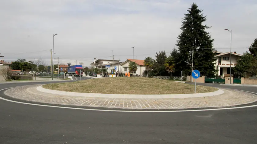 Bonaventura Monfalcone-26.02.2016 Inaugurazione rotonda-Pieris-foto di Katia Bonaventura