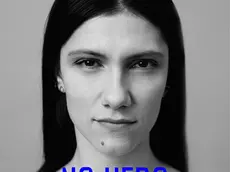 La copertina dell'ultimo lavoro di Elisa "No Hero"