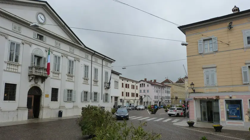 Bumbaca Gorizia 05.04.2018 Piazza Municipio parcheggi © Fotografia di Pierluigi Bumbaca