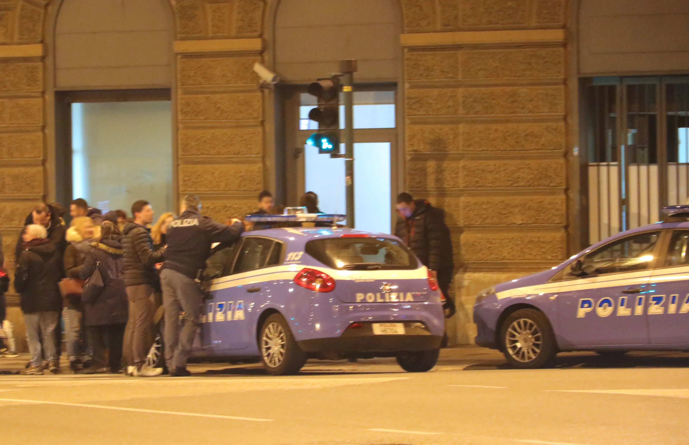 Lasorte Trieste 22/02/17 - Piazza Garibaldi, Via Oriani, Aggressione a Passanti, Polizia