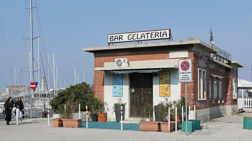 Lasorte Trieste 27/03/21 - Molo Pescheria, Gelateria Pinguino