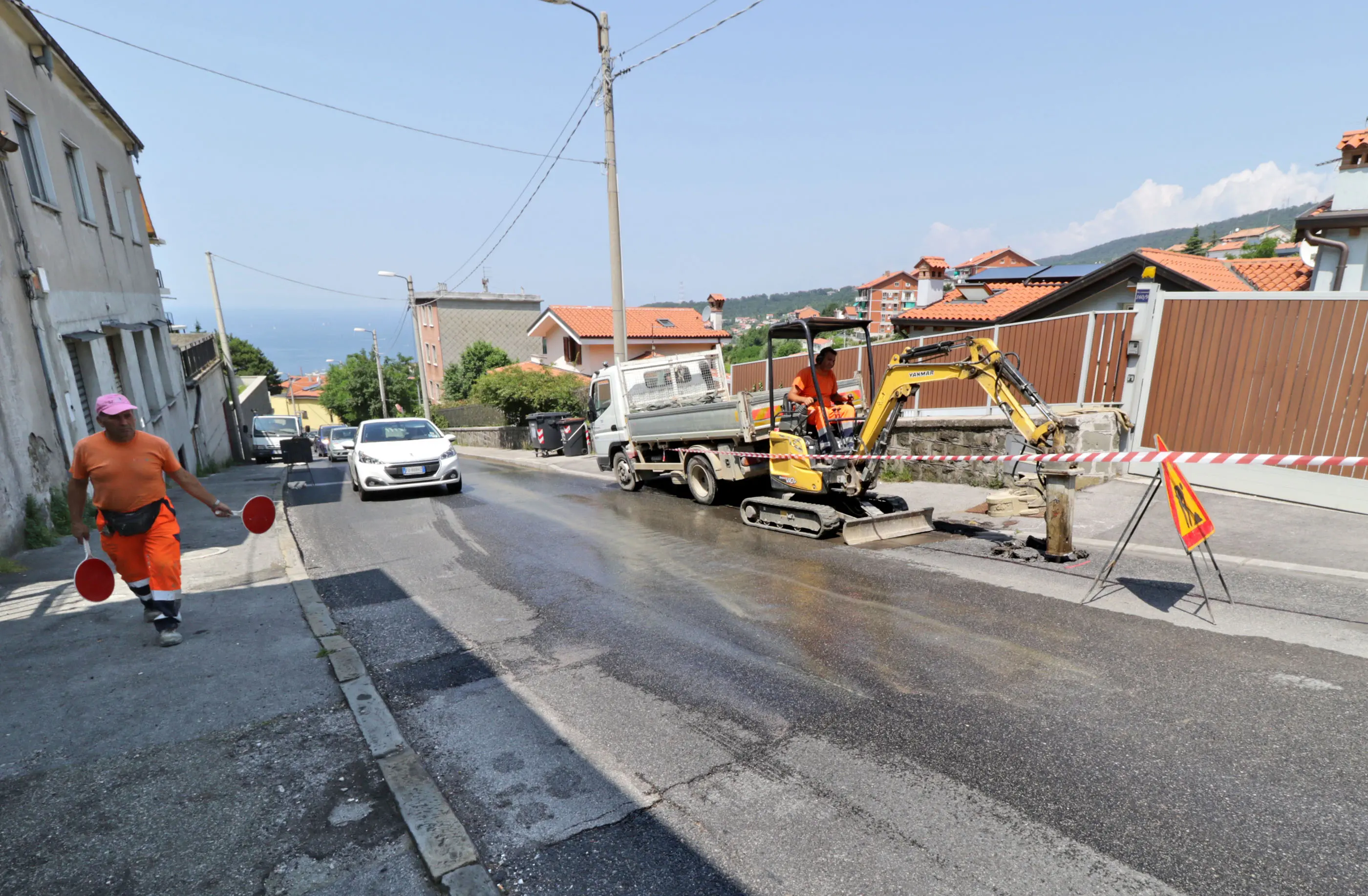 Lasorte Trieste 02/06/18 - Via Commerciale, Scavo per Perdita d'Acqua