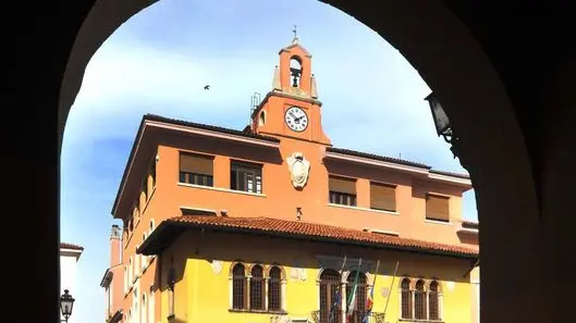 Foto BRUNI TRieste 15 03 10 Muggia:il centro-il Municipio