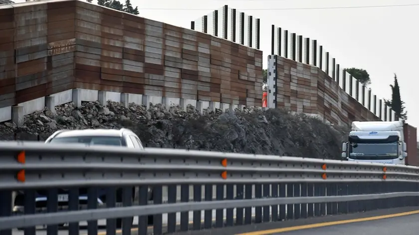 30 gennaio 2020 - Situazione cantieri Alvisopoli Portogruaro (I sublotto del II lotto). - Autogrill Fratta Nord con aree giochi e riposo animali - Prova statica del cavalcavia del casello di San Giorgio di Nogaro - Barriere fono assorenti tratto Duino - Lisert. © Foto Simone Ferraro