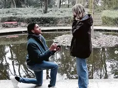 Eli Brooks ha chiesto alla fidanzata Kelly di sposarlo