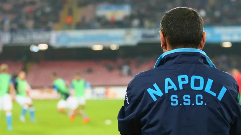 05/11/15, Uefa Europa League, Girone D, Napoli, Stadio San Paolo, Napoli-Midtjylland, nella foto: Maurizio Sarri osserva l'allenamento dei suoi giocatori