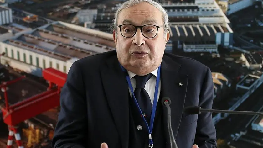 FILE - In this April 19, 2017 file photo, Italy''s Giuseppe Bono, CEO of Fincantieri, delivers his speech at the STX shipyard in Saint-Nazaire, western France. The French and Italian governments are confident a deal will be announced Wednesday Sept. 27, 2017 allowing Italian shipbuilder Fincantieri to take control of a key French shipyard, ending a weeks-long disagreement between the countries. (ANSA/AP Photo/David Vincent, File) [CopyrightNotice: Copyright 2017 The Associated Press. All rights reserved.]