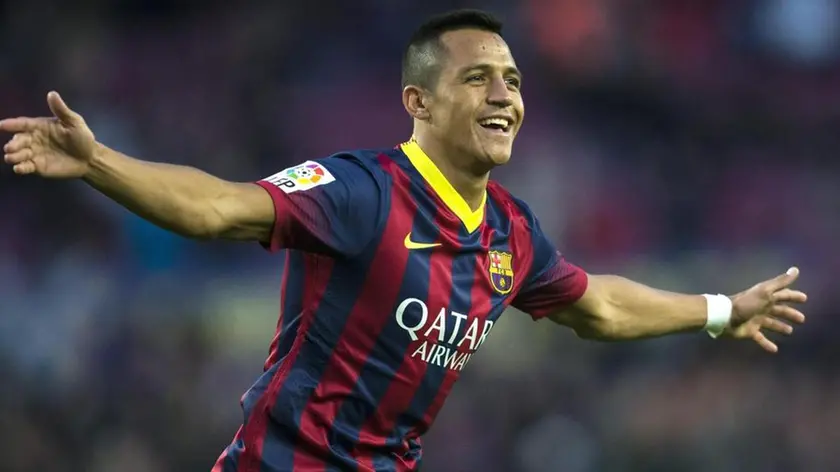 epa04009160 FC Barcelona's Chilean striker Alexis Sanchez celebrates after scoring his team's fourth goal during the Spanish Liga's Primera Division match between Barcelona and Elche at Nou Camp stadium in Barcelona, Catalonia, north-eastern Spain, 05 January 2013. FC Barcelona won the match 4-0. EPA/ALEJANDRO GARCIA