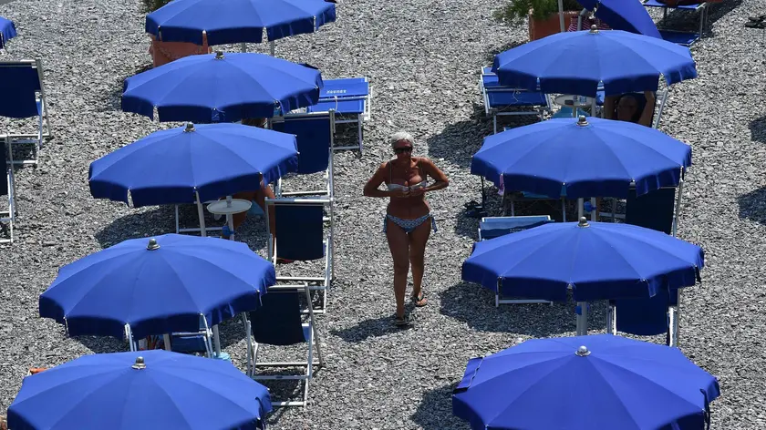 Uno stabilimento balneare in Corso Italia a Genova, 26 luglio 2018. ANSA/LUCA ZENNARO