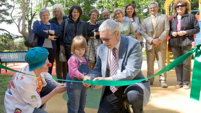 Silvano Trieste 25/05/2012 Cerimonia di inaugurazione dello spazio giochi; Io Navigo per il Burlo (la bambina e' figlia di Dottori che accosentono alla pubblicazione della foto)