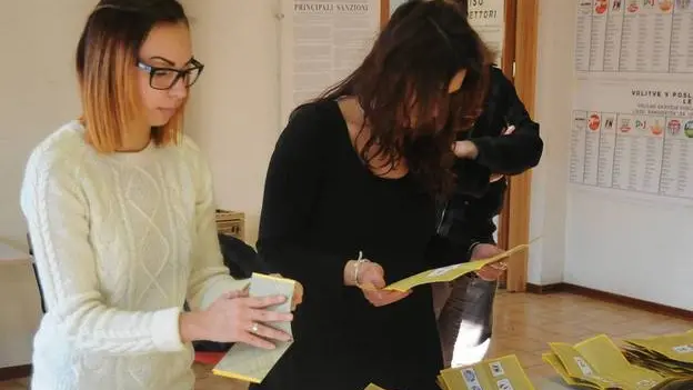 Bumbaca Gorizia 25.02.2013 Elezioni spoglio - Fotografia di Pierluigi Bumbaca