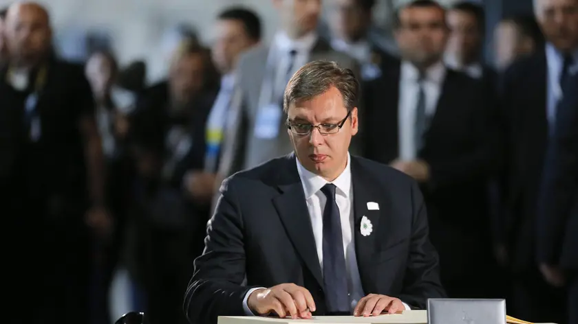 Il premier serbo Aleksandar Vucic a Potocari