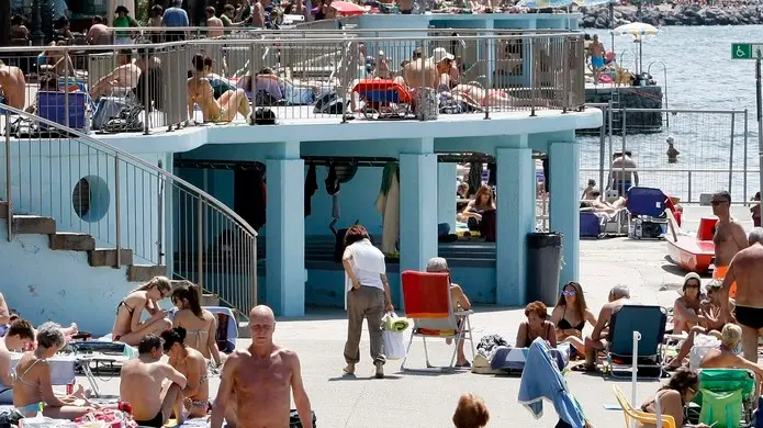 Silvano Trieste 02/06/2014 Bagnanti a Barcola