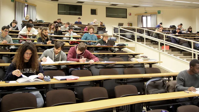 Lasorte Trieste 30/12/13 - Università, Edificio C11, Aula Magna Aperta, Studenti