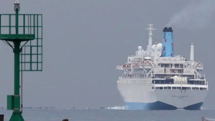 Lasorte Trieste 05/06/18 - Partenza Nave Marella Celebration ore 16