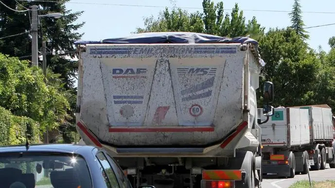 Bonaventura Monfalcone-18.07.2012 Traffico camion-Pieris-foto di Katia Bonaventura