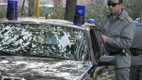 Lasorte Trieste 25 11 04 - Campo Marzio - Controlli Guardia di Finanza