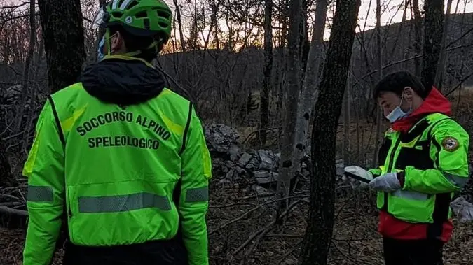 Gli uomini del Soccorso alpino, intervenuti sul luogo della tragedia