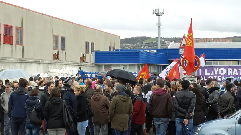 Lasorte Trieste 27/03/15 - Sede Alcatel Lucent, Presidio Lavoratori