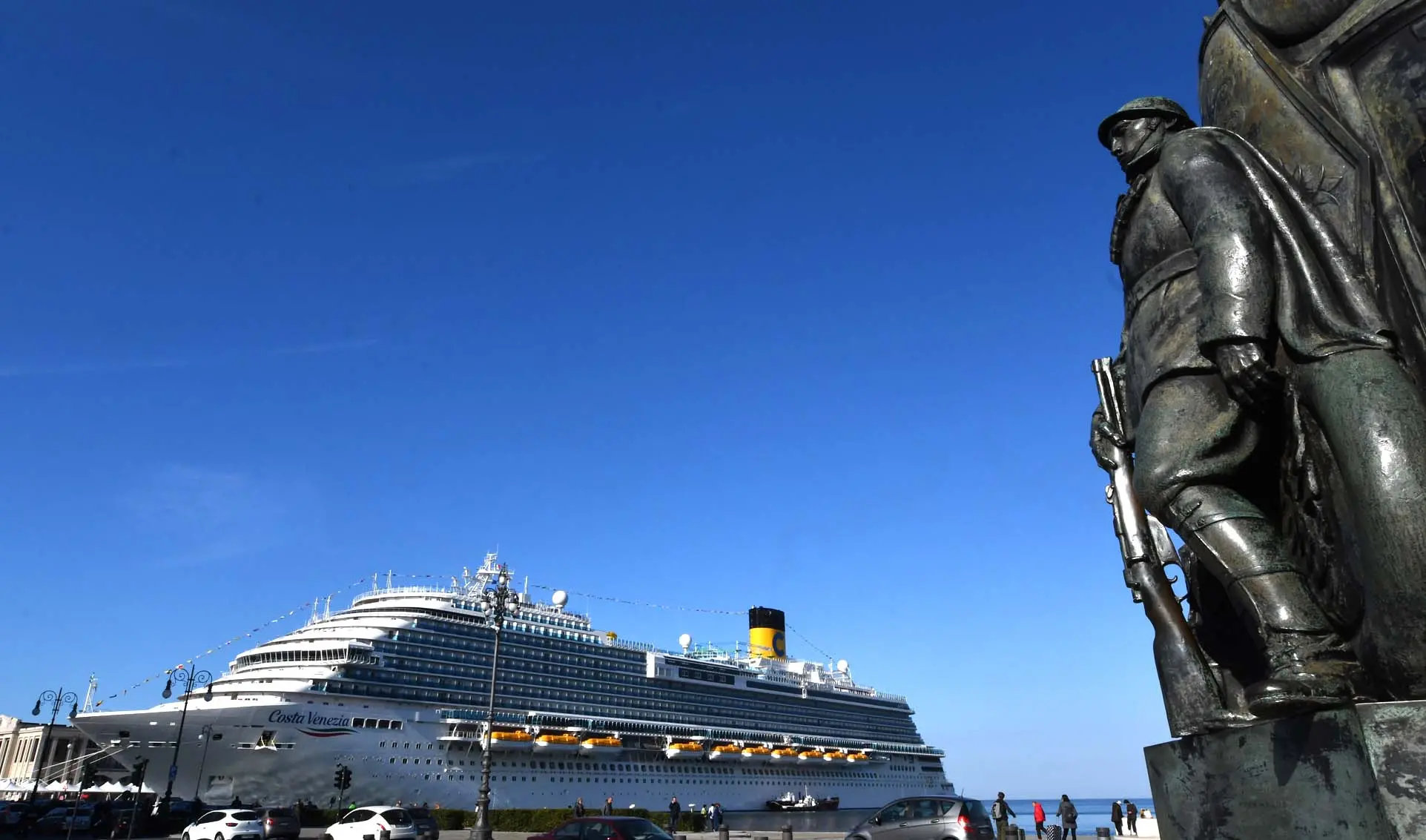 Foto Bruni Trieste 08.03.2019 Costa Venezia di nuovo a Trieste