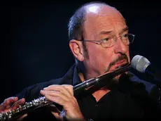 Ian Anderson, fondatore e leader dei Jethro Tull, sabato in concerto a Grado