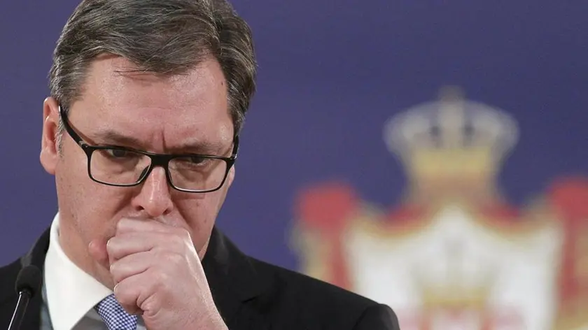 epa06443466 Serbian President Aleksandar Vucic gestures during the press conference following the assassination of Oliver Ivanovic in Belgrade, Serbia, 16 January 2018. The former State Secretary for Kosovo and Metohija and a subject of a controversial war crimes trial and retrial, was shot dead in Mitrovica, Kosovo, 16 January 2018, according to media reports. EPA/ANDREJ CUKIC