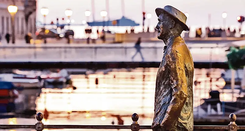 Lasorte Trieste 13/02/23 - Canale Ponterosso, Statua di James Joyce