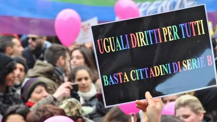 Una manifestazione a favore dei diritti delle persone omosessuali