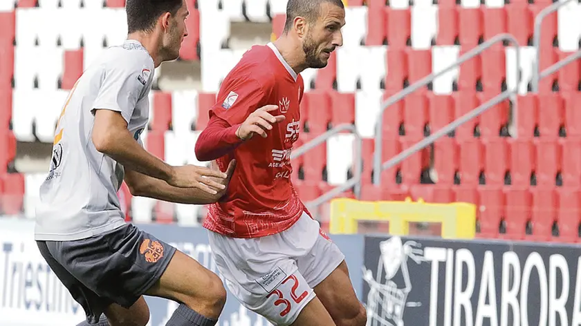 L'alabardato Gianluca Litteri in azione