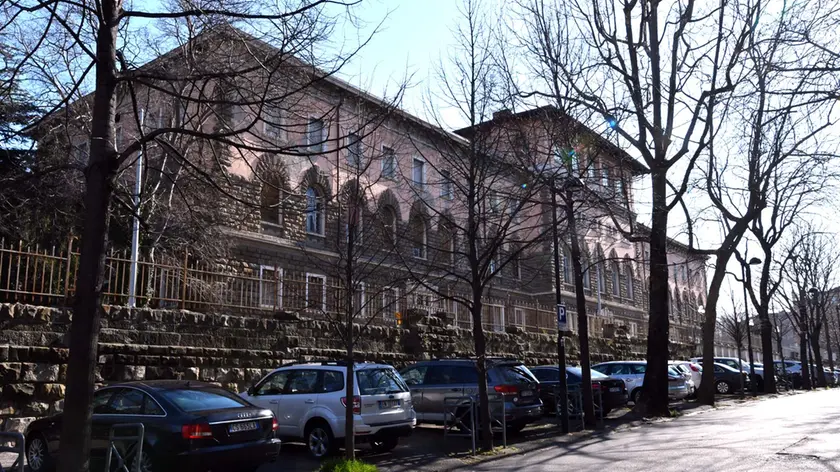 Una veduta della Caserma di via Rossetti Foto Francesco Bruni