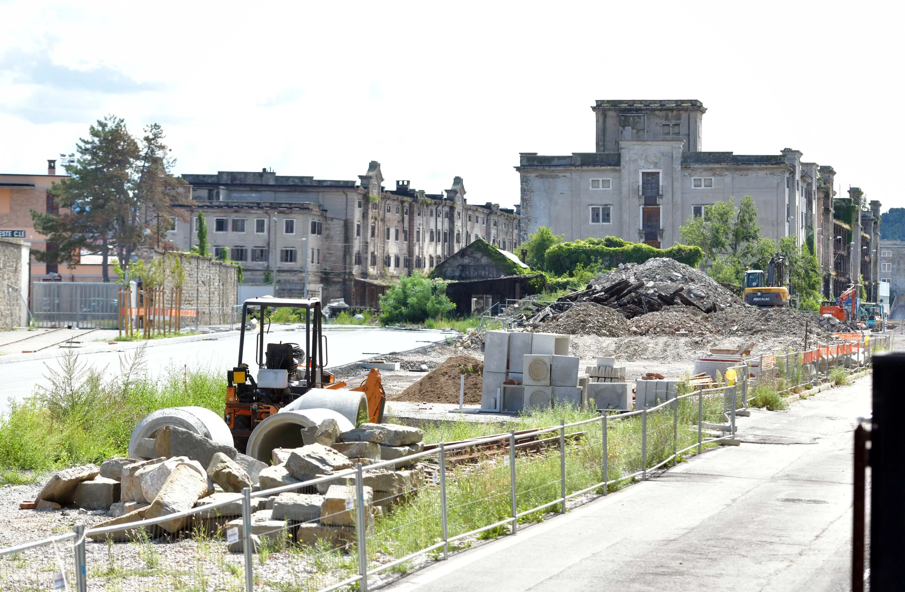 Foto Bruni Trieste 31.08.23 Porto vecchio e mag.26, con zone lavori