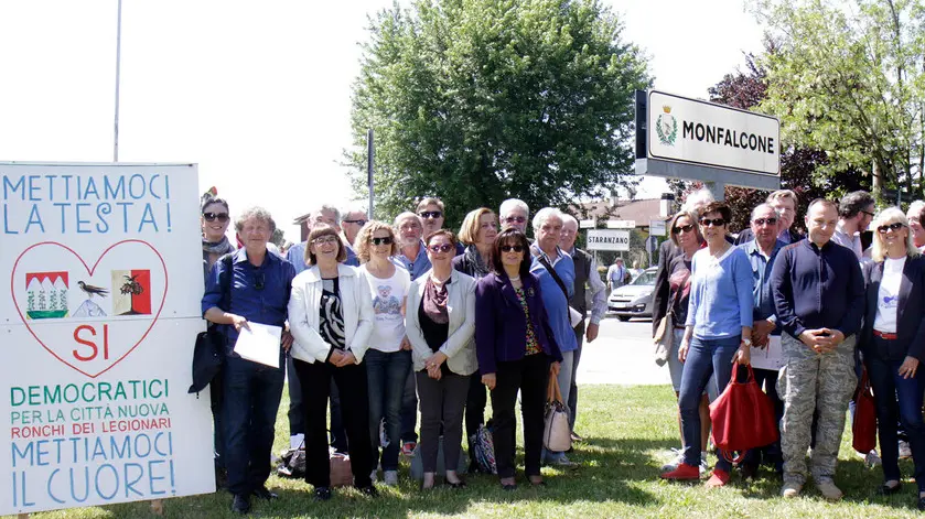 Bonaventura Monfalcone-07.05.2016 Comitato del si-Incrocio Monfalcone-Ronchi-Staranzano-foto di Katia Bonaventura