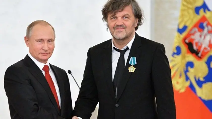 Vladimir Putin con Emir Kusturica (foto da sputniknews.com)