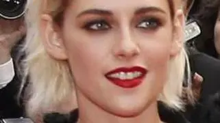 epa05299839 (L-R) US actor Jesse Eisenberg, US actress Kristen Stewart, US director Woody Allen, US actress Blake Lively, US actor Corey Stoll and Italian cinematographer Vittorio Storaro arrive for the screening of 'Cafe Society' and the Opening Ceremony of the 69th annual Cannes Film Festival in Cannes, France, 11 May 2016. Presented out of competition, the movie opens the festival which runs from 11 to 22 May. EPA/JULIEN WARNAND