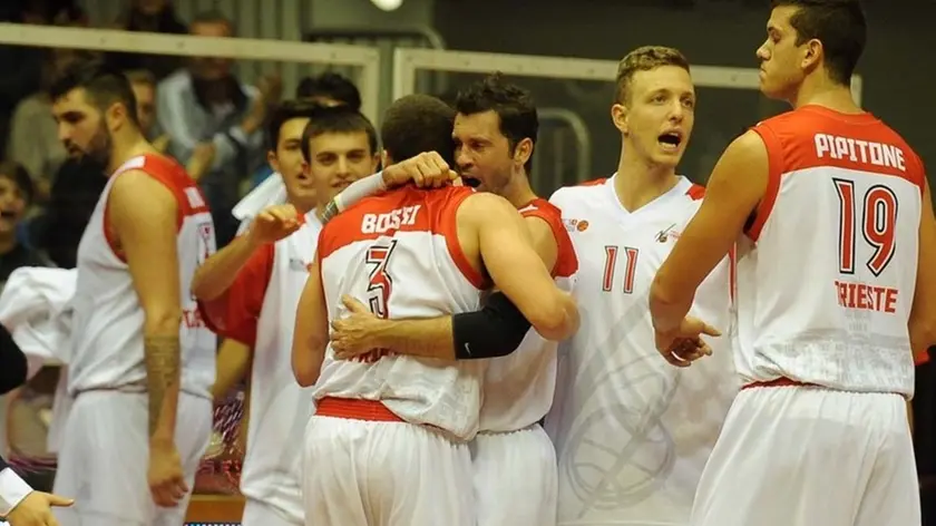 Foto BRUNI 25.10.15 Basket Serie A2 Est : Pallacanestro TS-FORTITUDO BO