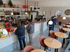 Avventori in un bar