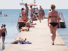 Bagnanti sulla spiaggia di Grado, nel mirino della Procura gli orari e il servizio della Git Foto Katia Bonaventura