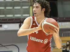 Davide Alviti in azione con la maglia dell'Allianz