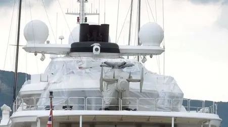 Foto Bruni 02.05.14 Grande Yacht Tatoosh al Canale Navigabile