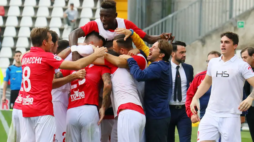 Un momento di gioia nel derby vinto con il Padova. Dopo oltre quattro mesi oggi la Triestina torna in campo nei playoff